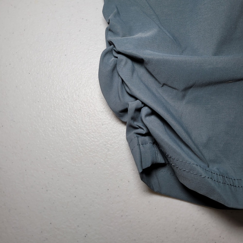 Eddie Bauer Womens Size 14 Baby Blue Capri Pants Hiking Outdoor Lightweight - Picture 2 of 5